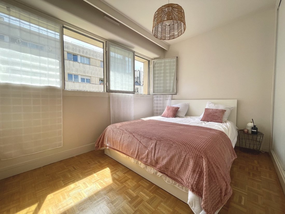 Apartment in Gros Caillou, Paris 7e Arrondissement, Paris 4 - 18367016