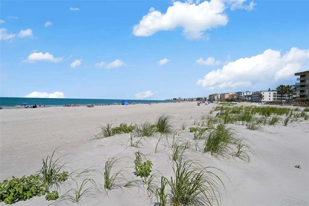 Land in Madeira Beach, Florida, United States 4 - 18369533
