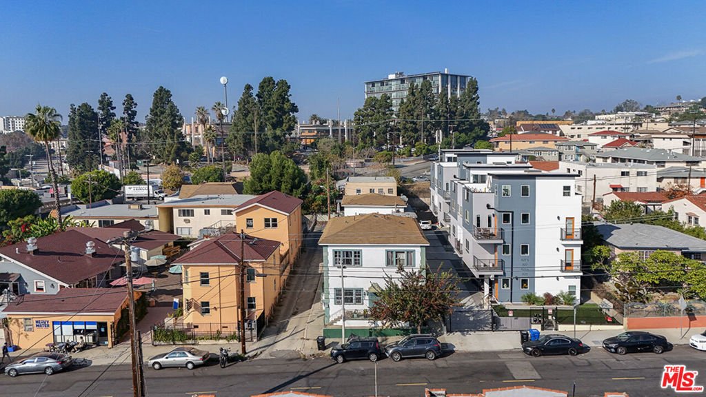 Los Angeles, California, United States 1 - 18362008