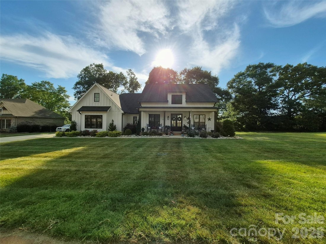 House in Lincolnton, North Carolina, United States 1 - 18369452