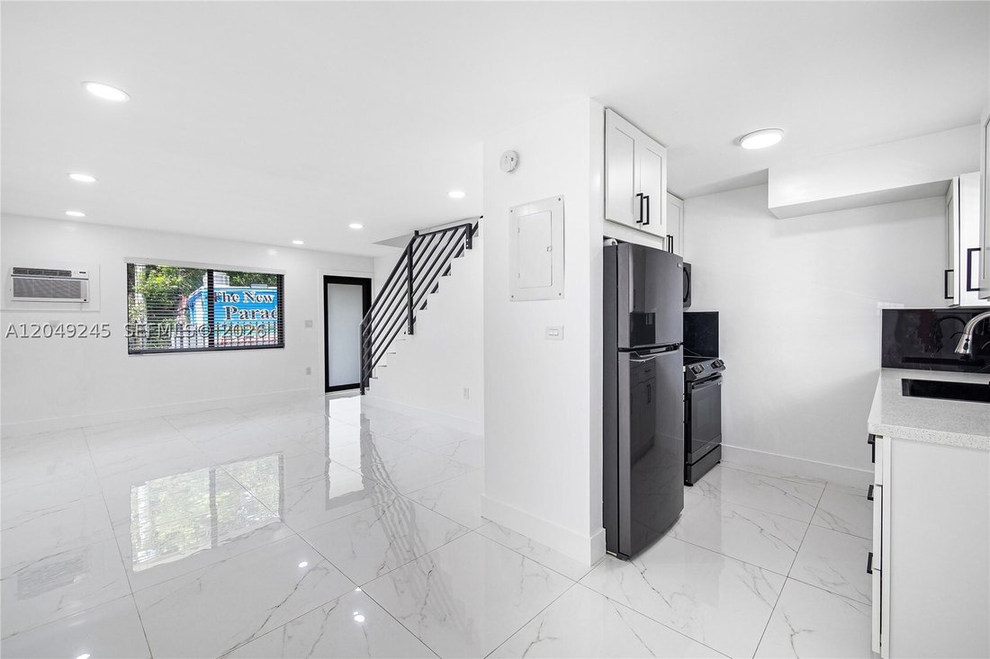 Miami, Florida, United States 1 - 18366122