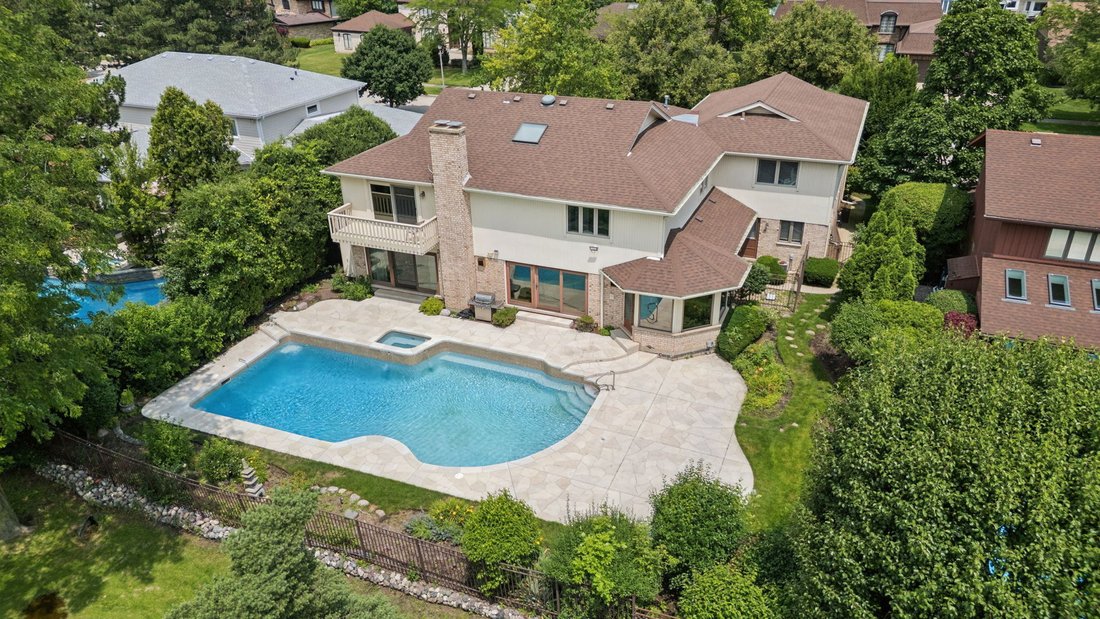 House in Northbrook, Illinois, United States 2 - 18365625