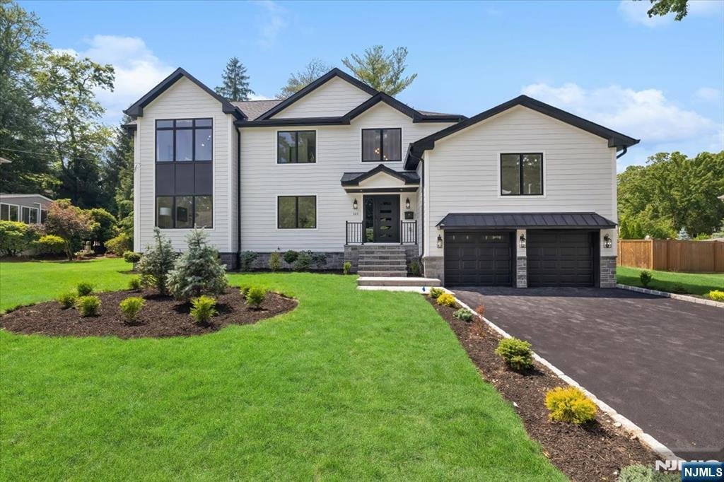 House in Oradell, New Jersey, United States 1 - 18366390