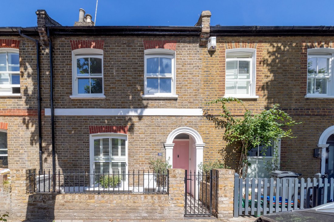 House in Chiswick, Hounslow, England 5 - 18334949