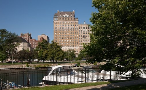 Co Op in Chicago, Illinois, United States 1