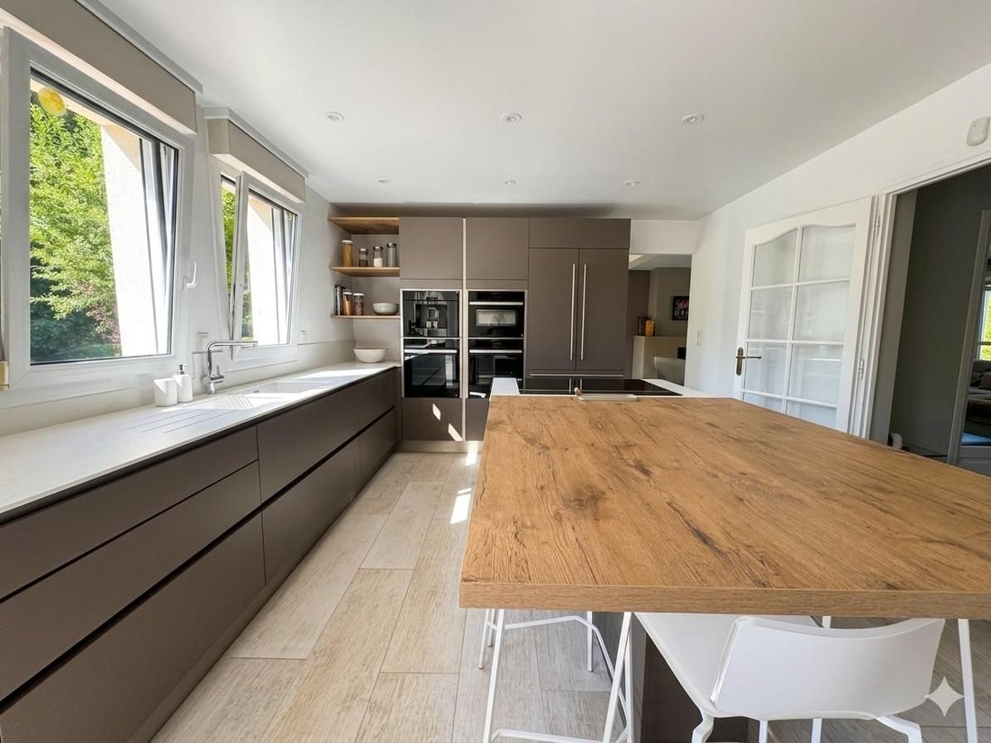 House in Senlis, Hauts-de-France, France 4 - 18362872