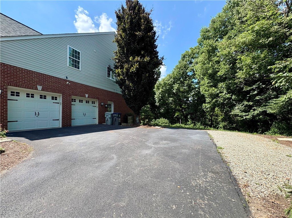 House in Venetia, Pennsylvania, United States 3 - 18362341