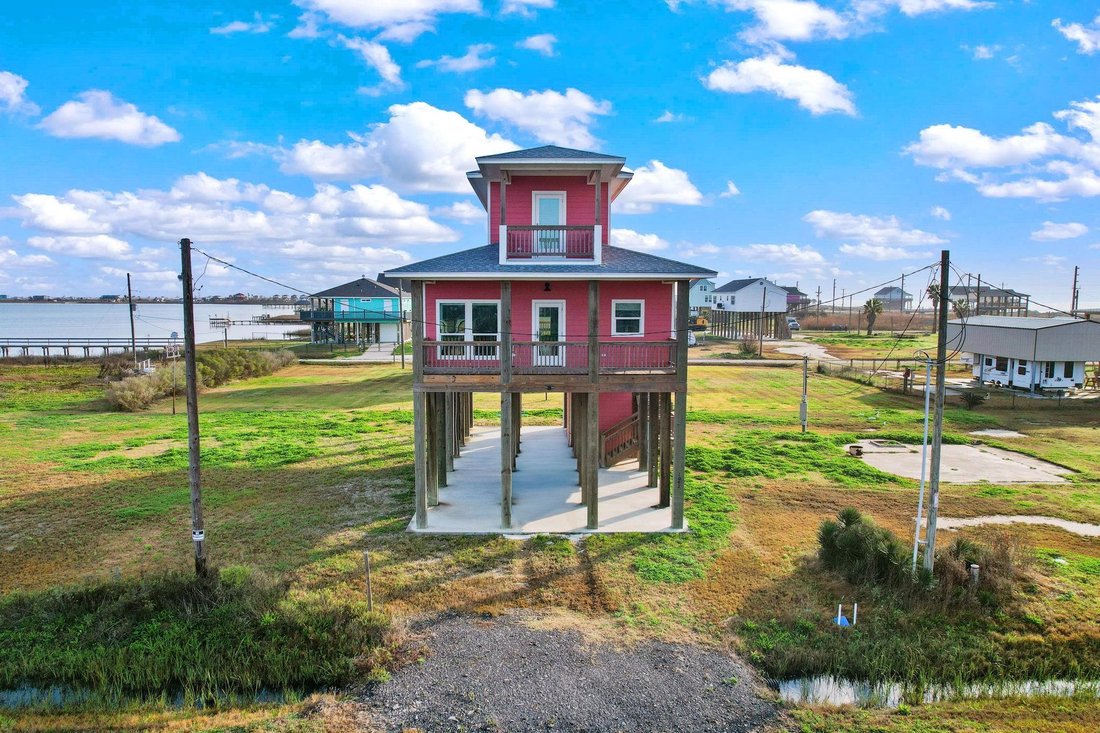 House in Bolivar Peninsula, Texas, United States 1 - 18366689