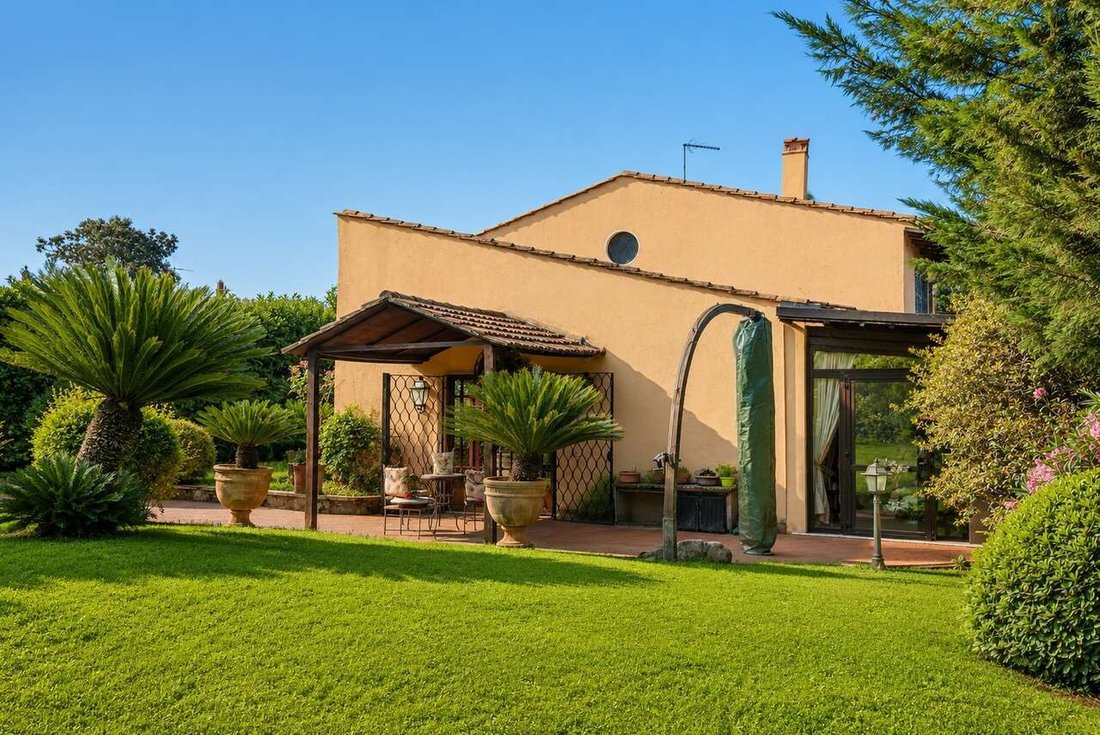 Villa in Capena, Lazio, Italy 2 - 17069607