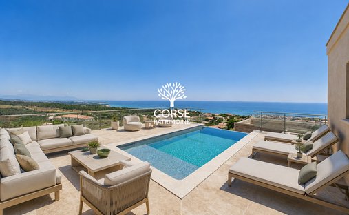 House in Sari-Solenzara, Corsica, France 1