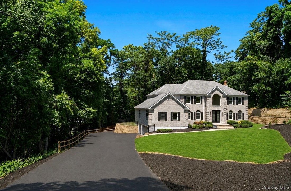 House in Halesite, New York, United States 3 - 18366969