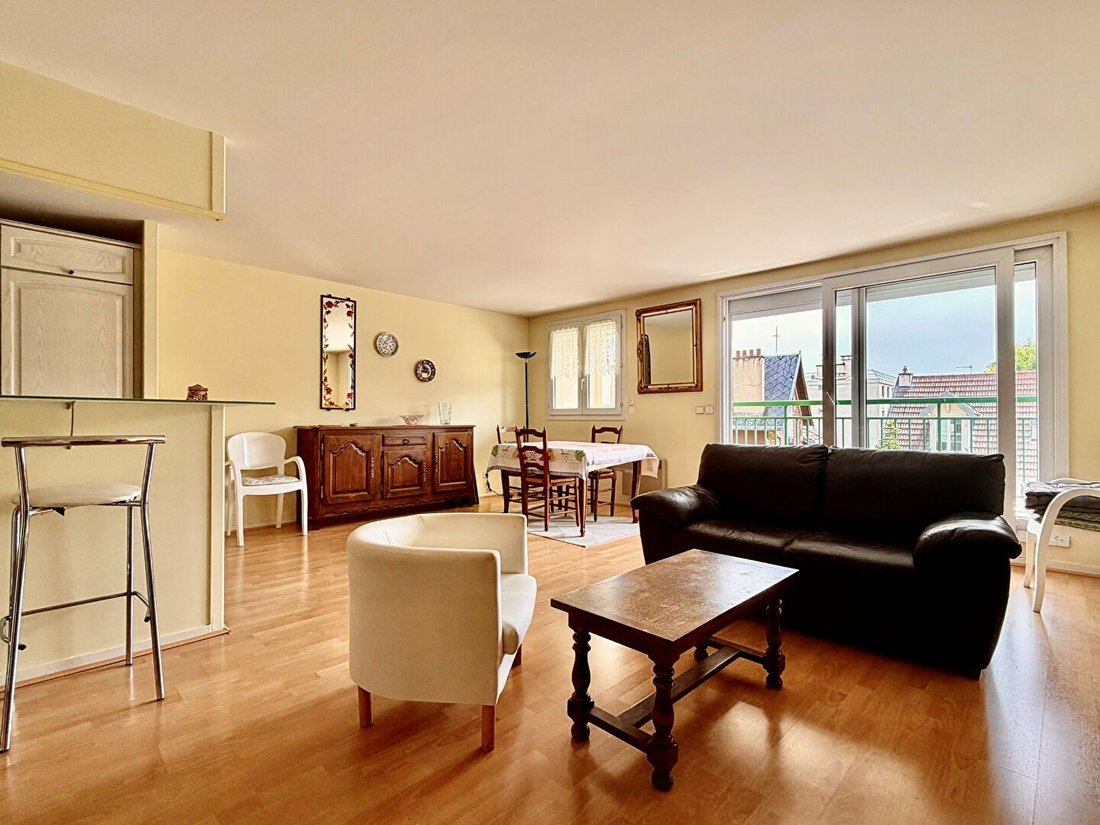 Apartment in Bois-Colombes, Ile-de-France, France 3 - 18362963