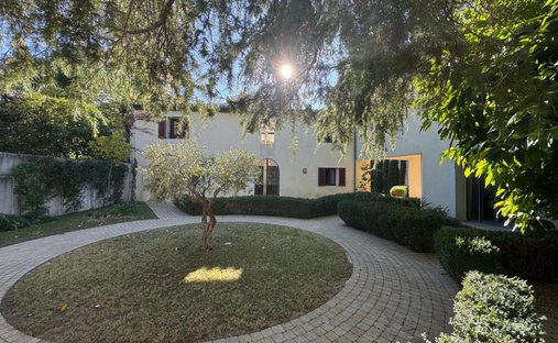House in Camplanier, Nimes, France 1