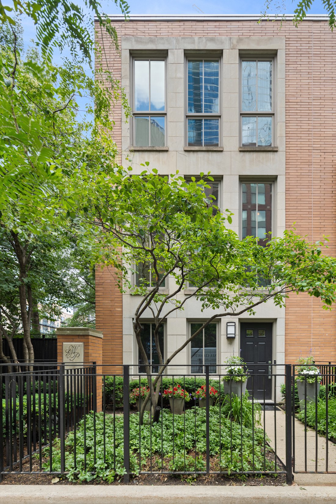 House in Chicago, Illinois, United States 2 - 18364628