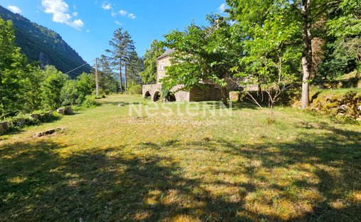 Villa in Mas-Saint-Chély, Occitania, France 1