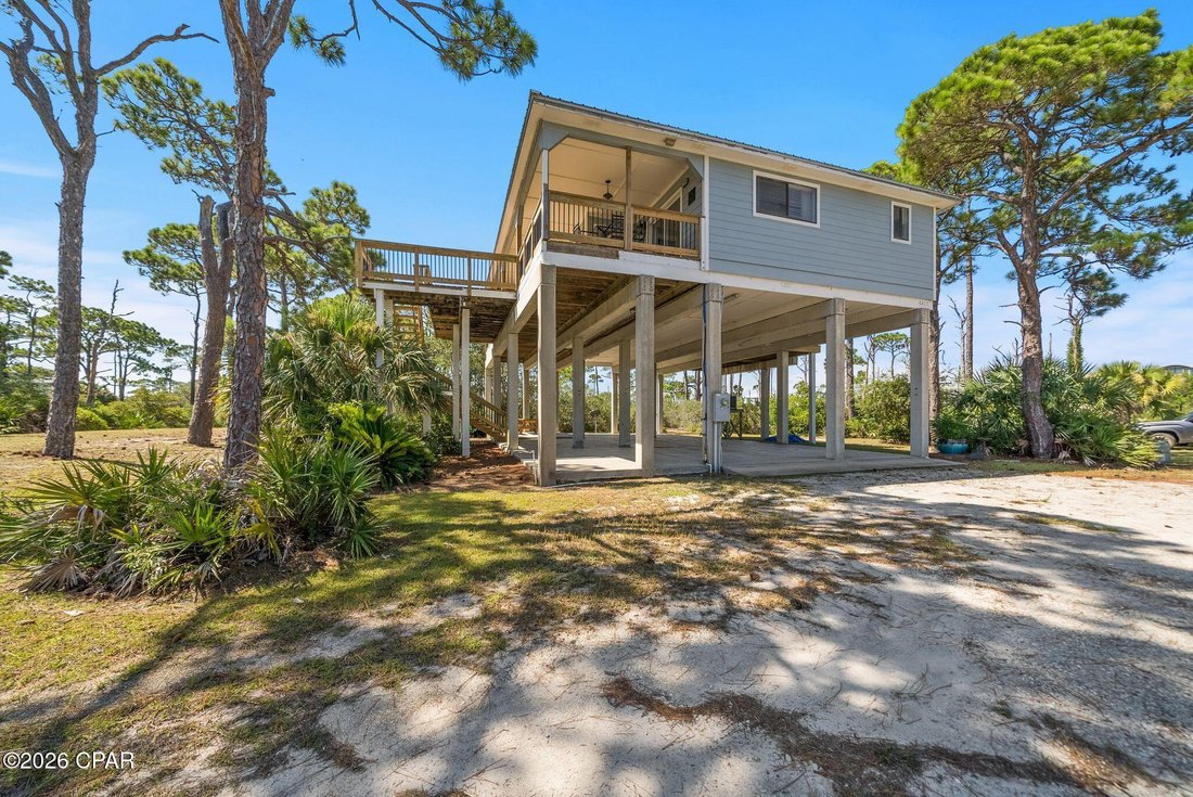 Port St. Joe, Florida, United States 5 - 18367343