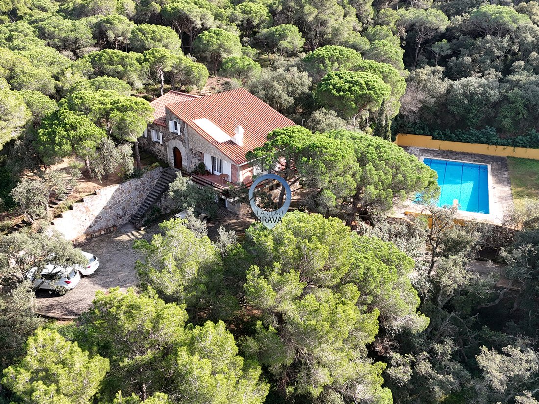 Finca in Platja d'Aro, Catalonia, Spain 1 - 18362752