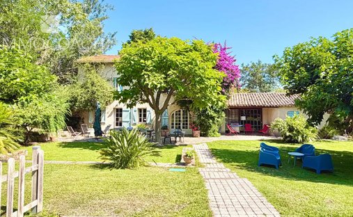 House in Nord, Le Pradet, France 1