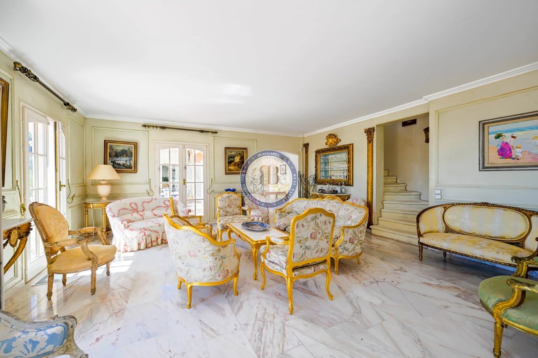 Villa in Gabelle-Courcettes-Les Clos, Vallauris, France 5 - 18363691