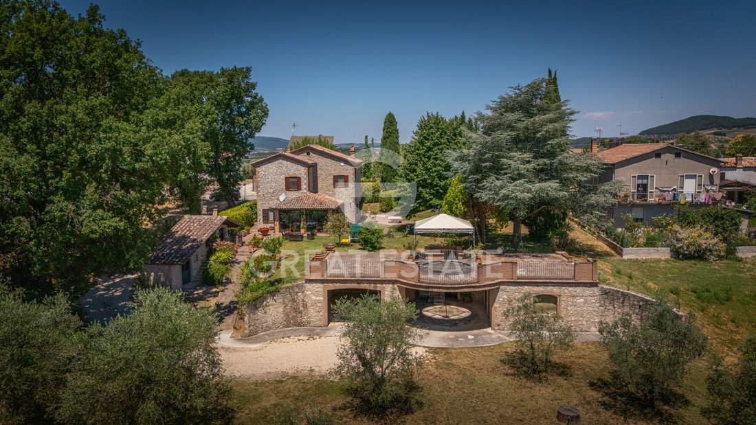 Estate in Avigliano Umbro, Umbria, Italy 3 - 18365807