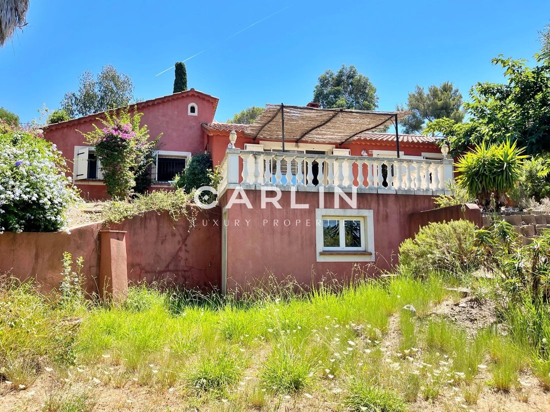 Villa in La Croix-Valmer, Provence-Alpes-Côte d'Azur, France 4 - 18364062