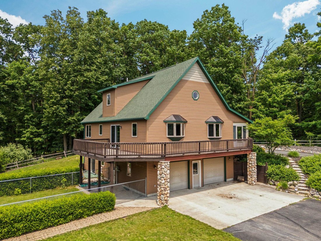 House in Williamsburg, Michigan, United States 3 - 18366795