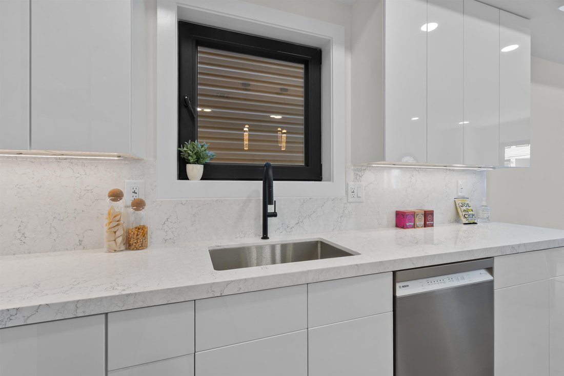 Condo in Jersey City, New Jersey, United States 3 - 18362503