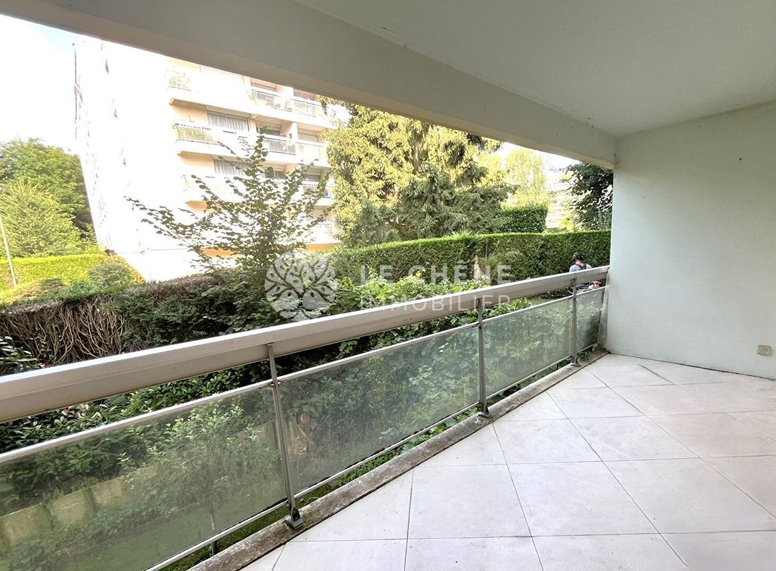 Apartment in Bailly, Ile-de-France, France 3 - 18363358