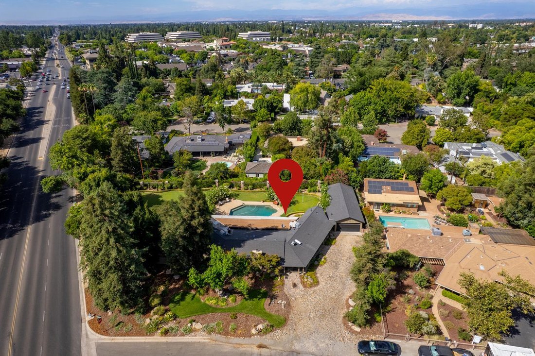 House in Fresno, California, United States 1 - 17812096