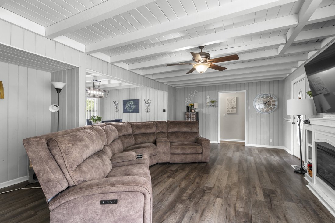 House in Dickson, Tennessee, United States 5 - 18350004