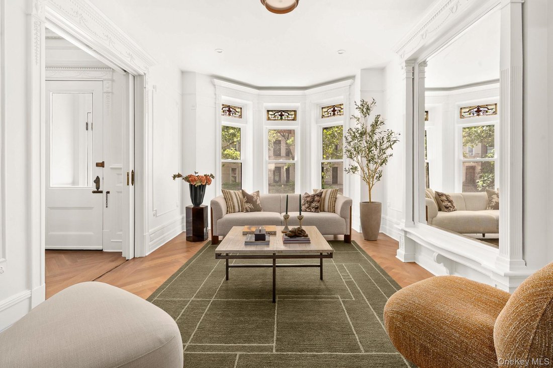 House in New York, New York, United States 2 - 18365308