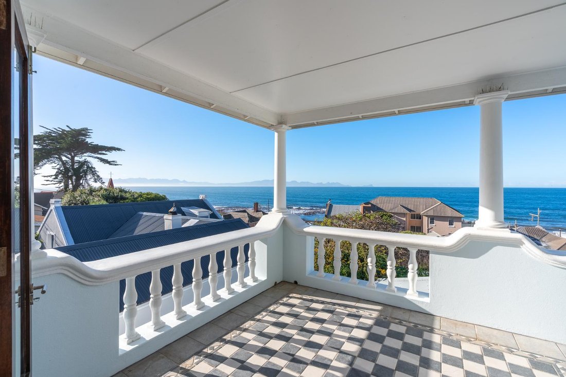 Maison à Kalk Bay, Le Cap, Afrique du Sud 1 - 17339470