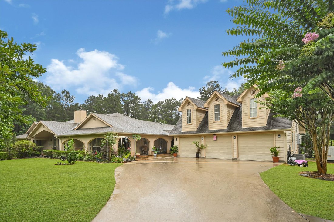 House in New Caney, Texas, United States 1 - 18362502