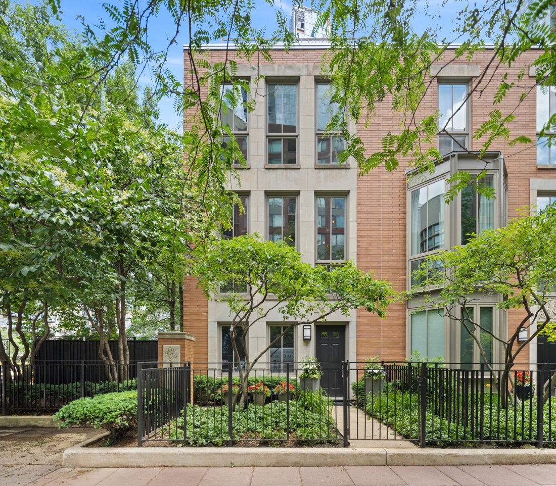 House in Chicago, Illinois, United States 1 - 18364628