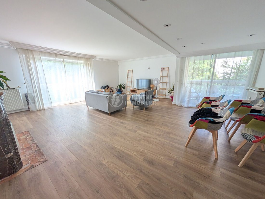 Apartment in Bailly, Ile-de-France, France 2 - 18363358