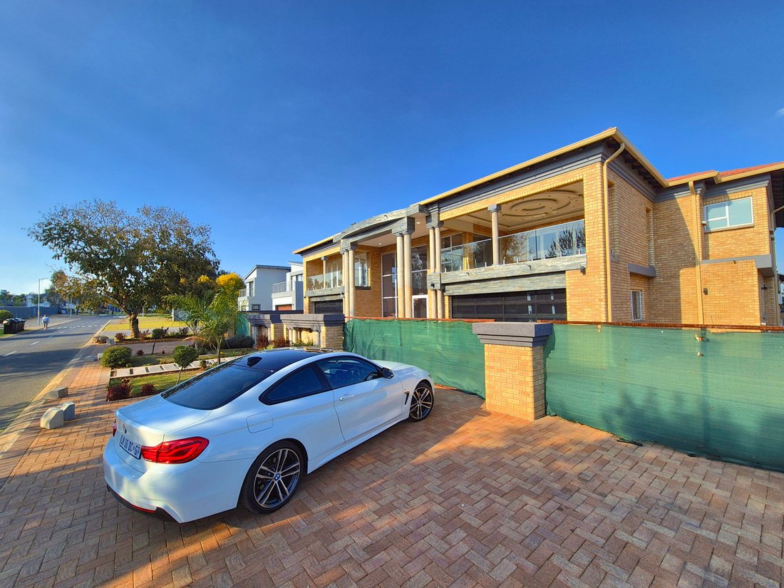 Villa in Brakpan, Gauteng, South Africa 1 - 18369157