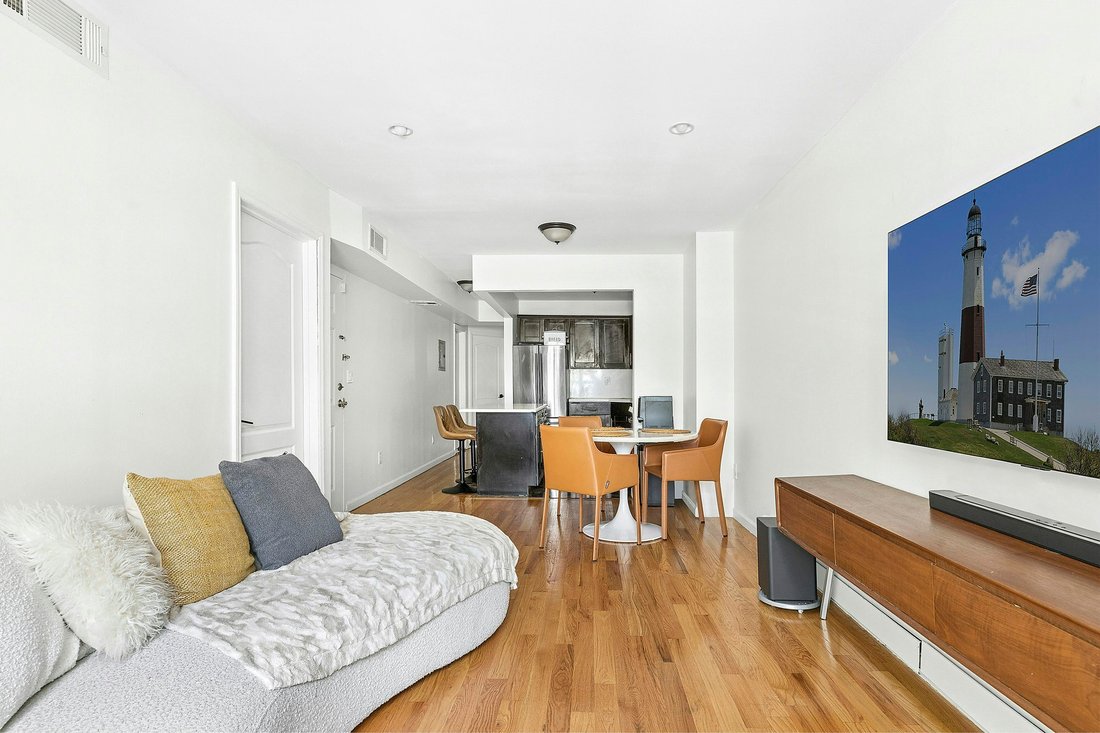 Condo in New York, New York, United States 1 - 18354239