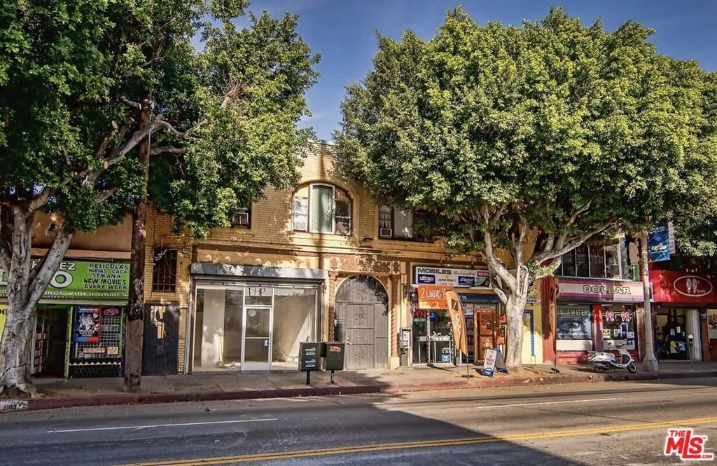 Los Angeles, California, United States 3 - 18364906