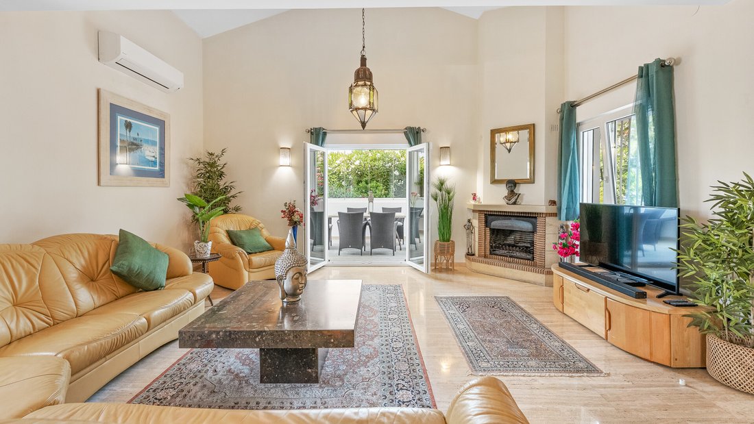 House in Elviria-Cabopino, Marbella, Spain 4 - 18366399