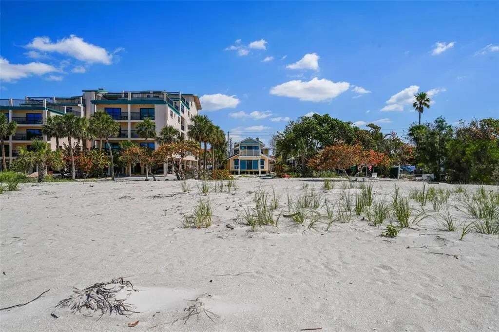 Land in Madeira Beach, Florida, United States 5 - 18369533