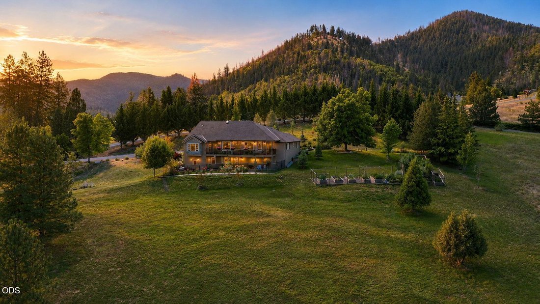 House in Talent, Oregon, United States 1 - 18365116