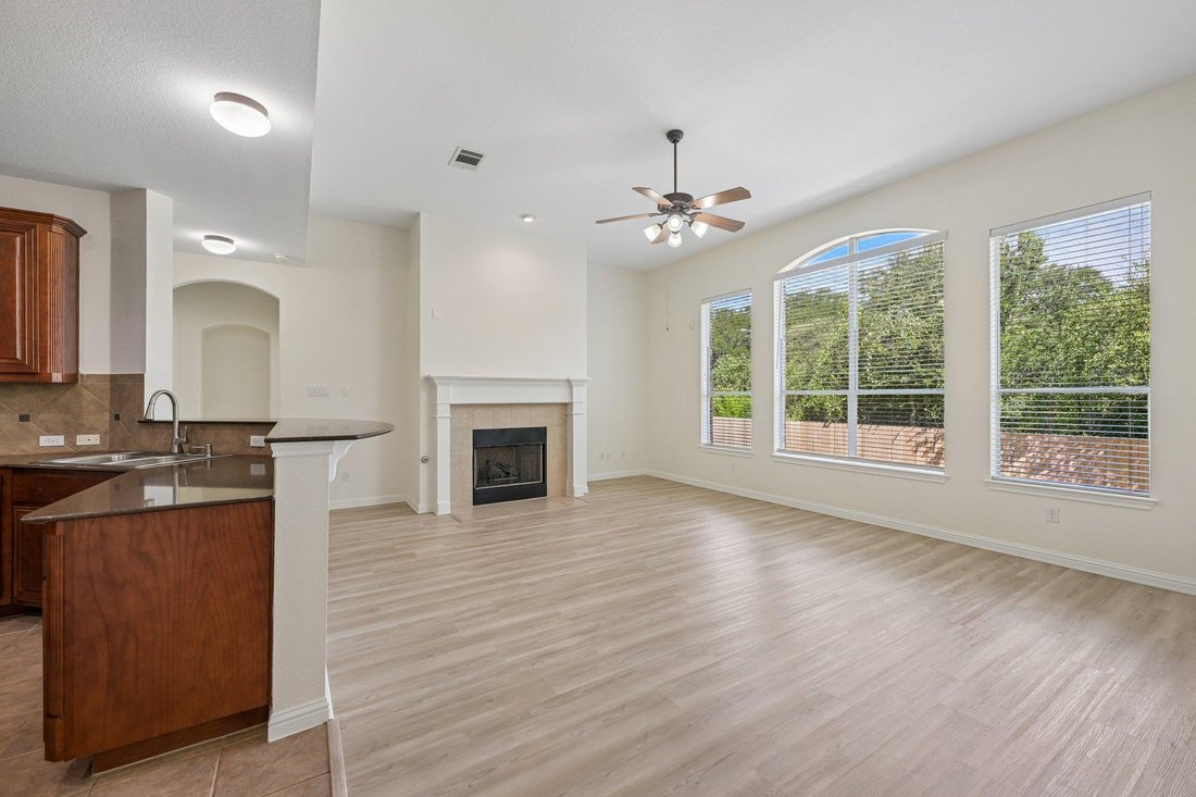House in Austin, Texas, United States 4 - 18366159