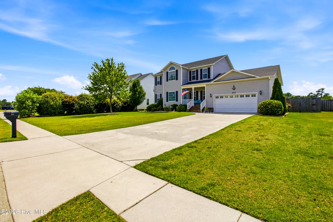 House in Cedar Point, North Carolina, United States 2 - 18363628