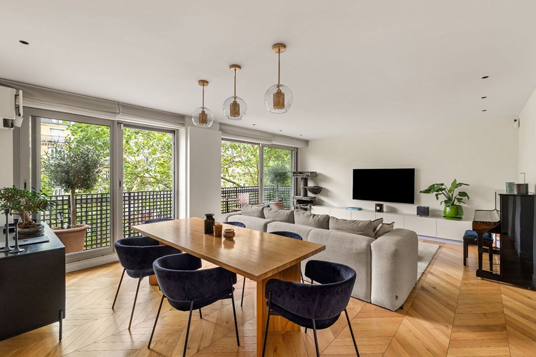 Apartment in Palais Royal, Paris 1er Arrondissement, Paris 1 - 18363469