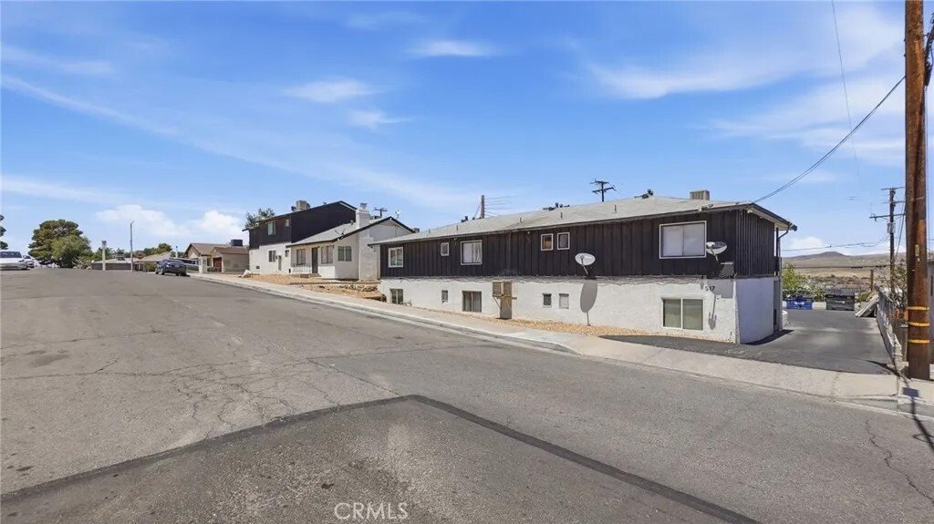 Barstow, California, United States 3 - 18366308