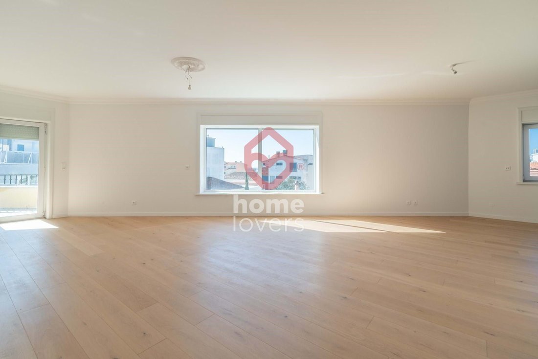 Apartment in Estoril, Cascais e Estoril, Lisbon 2 - 18364449