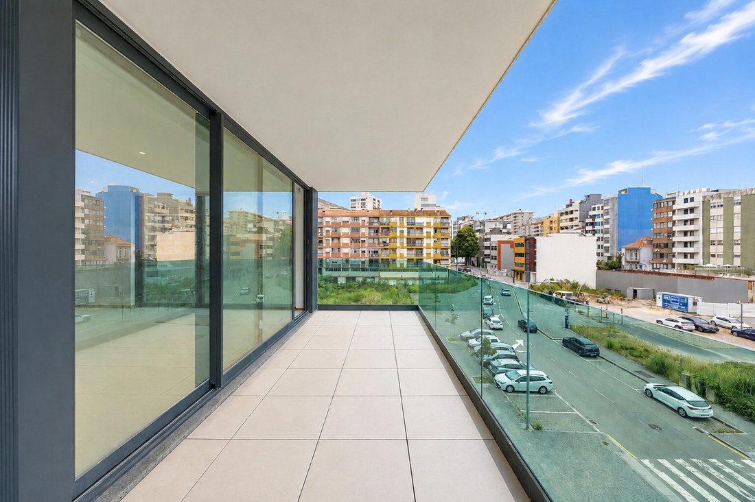 Apartment in Ramalde, Porto District, Portugal 2 - 16668792