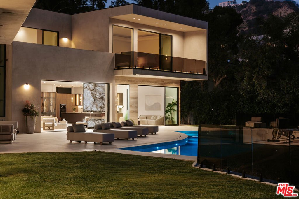House in Los Angeles, California, United States 3 - 18364947