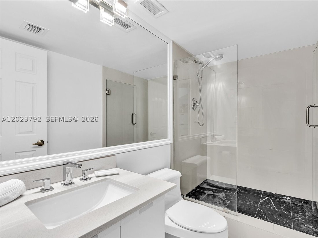 Condo in Miami, Florida, United States 5 - 17985106