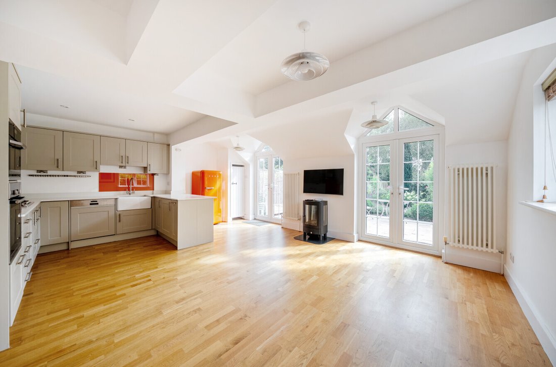 House in Brockenhurst, England 2 - 18365060
